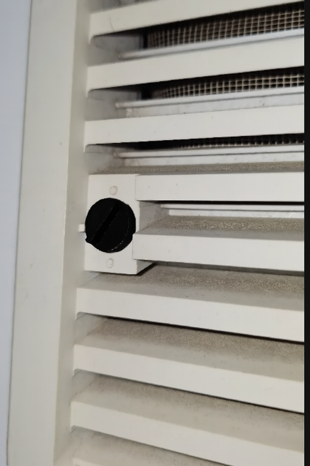 2x Ersatz Verriegelung Schrauben passend für Dometic Kühlschrank/Lüftungsgitter